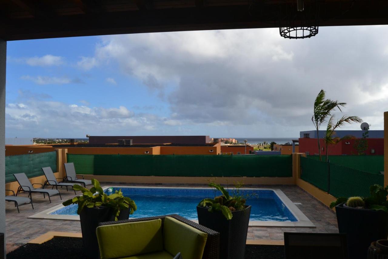 Golf Las Salinas Villa Carlotta With Private Heated Pool With Additional Cost Caleta De Fuste Exterior foto